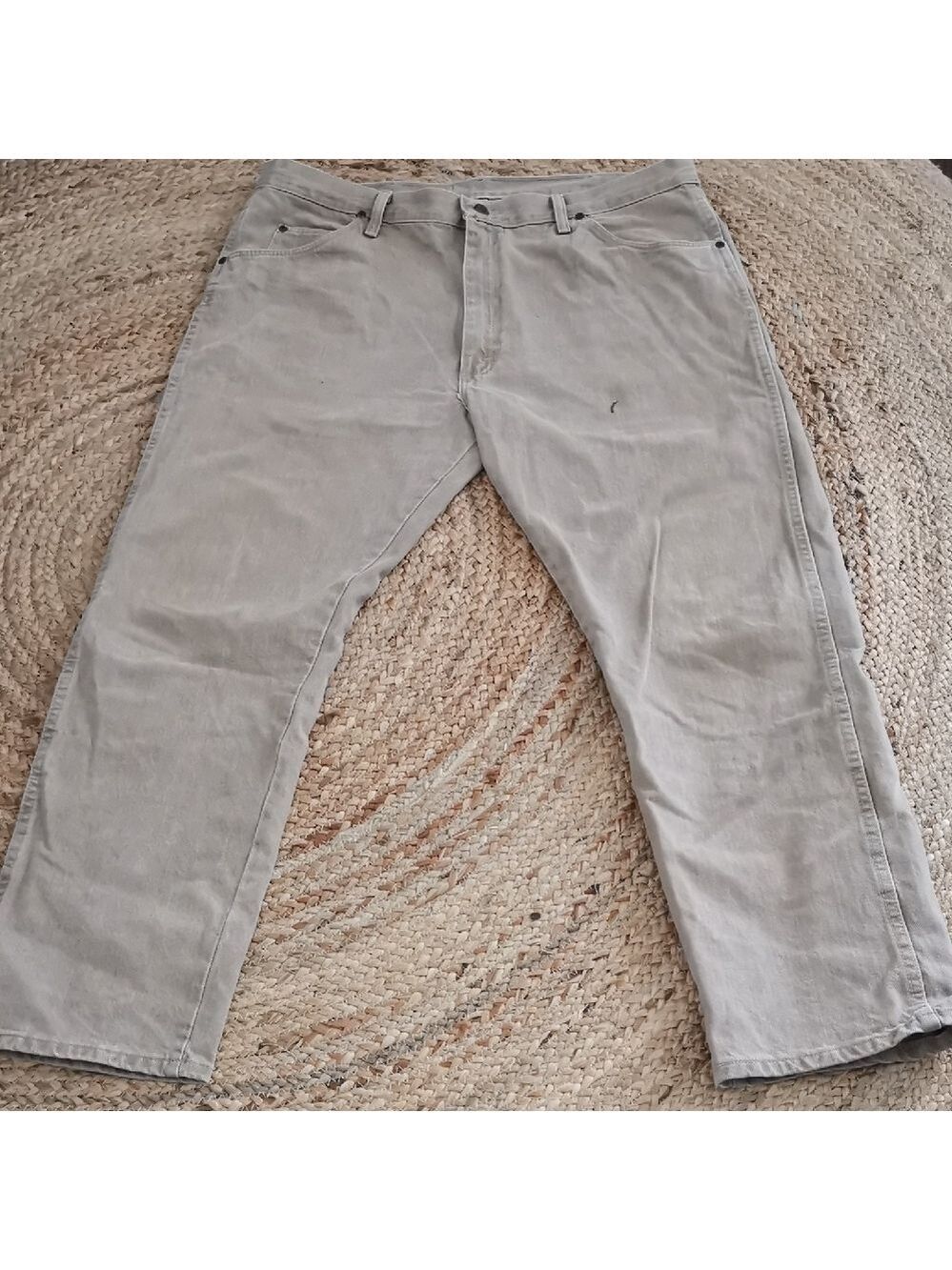 Mens Premium Authentic Wrangler  Beige Denim Cowboywestern Jeans. Size 40X30